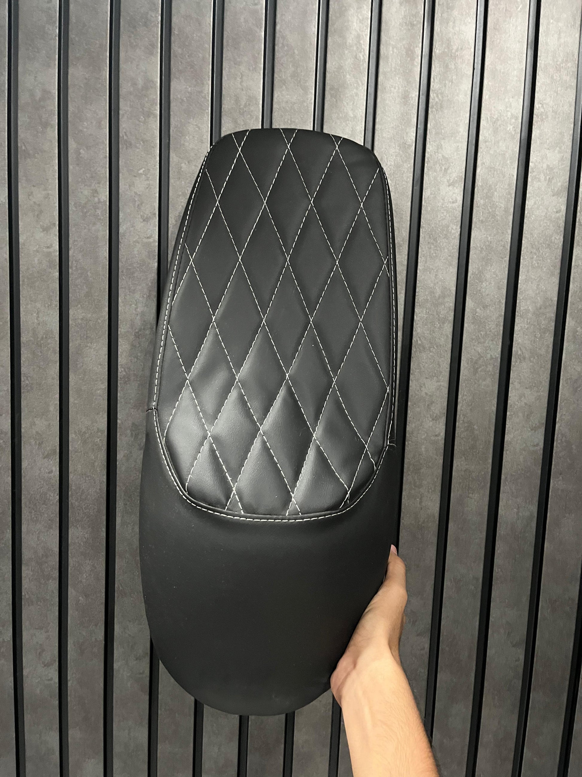 CAFE RACER SEAT UNIVERSAL FOR ALL BIKES