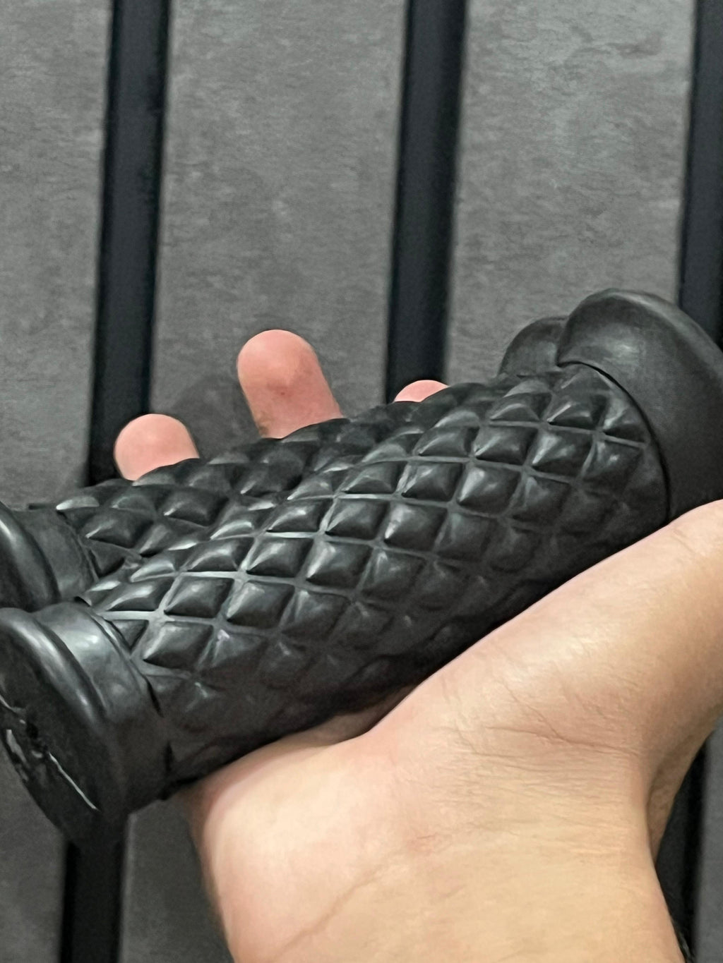 handle grips diamond shape soft rubber grips