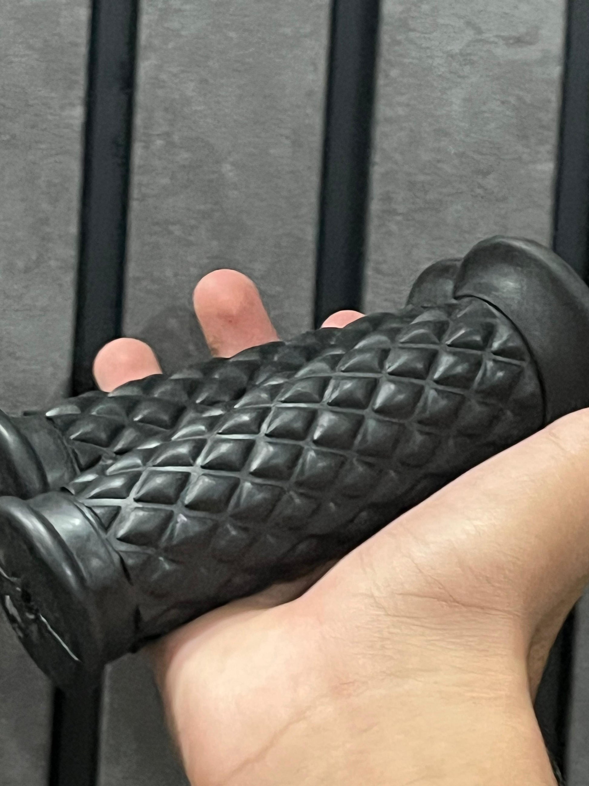 handle grips diamond shape soft rubber grips